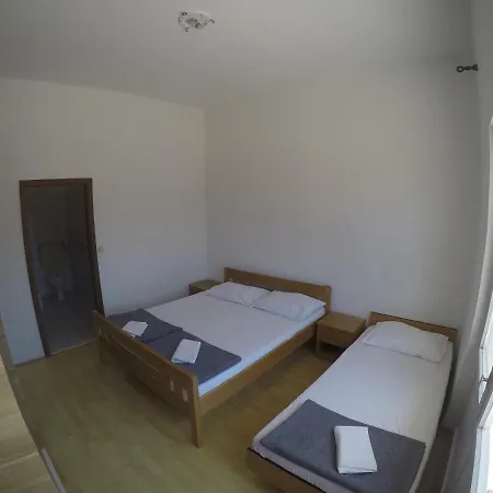 With Wifi Biograd Na Moru, Biograd - 13281 Guest house *