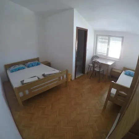 בית הארחה With Wifi Biograd Na Moru, Biograd - 13281